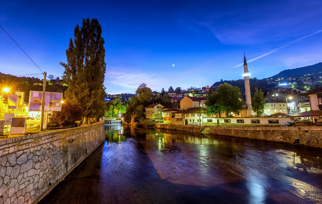 Sarajevo po noći