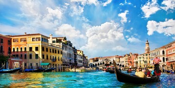 kanal s gondolama i mostom Rialto, autobusna putovanja, Mondo travel, europska putovanja
