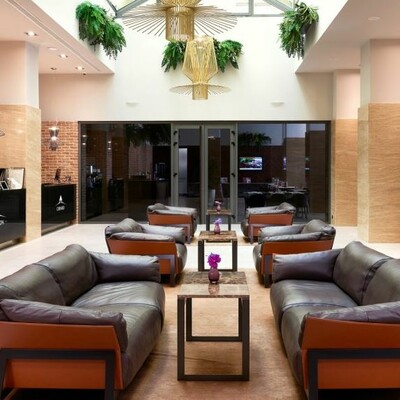 Hotel Cornaro, recepcija