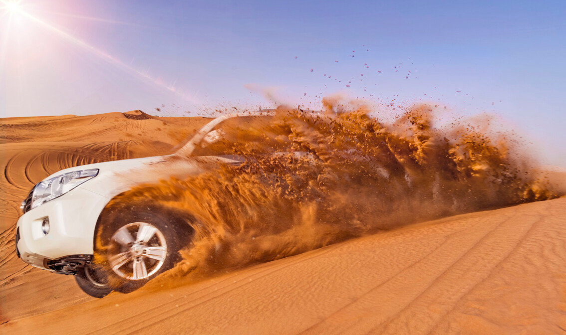 Dubai - jeep