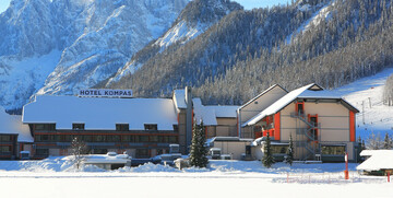 Slovenija, skijanje Kranjska Gora, Hotel Kompas, panorama