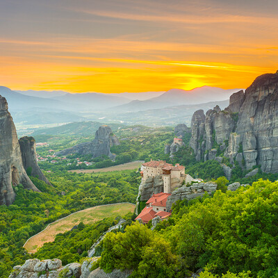 Meteora u zalazak sunca