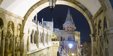 Ribarska utvrda u noći, putovanje u Budimpeštu, Mondo travel