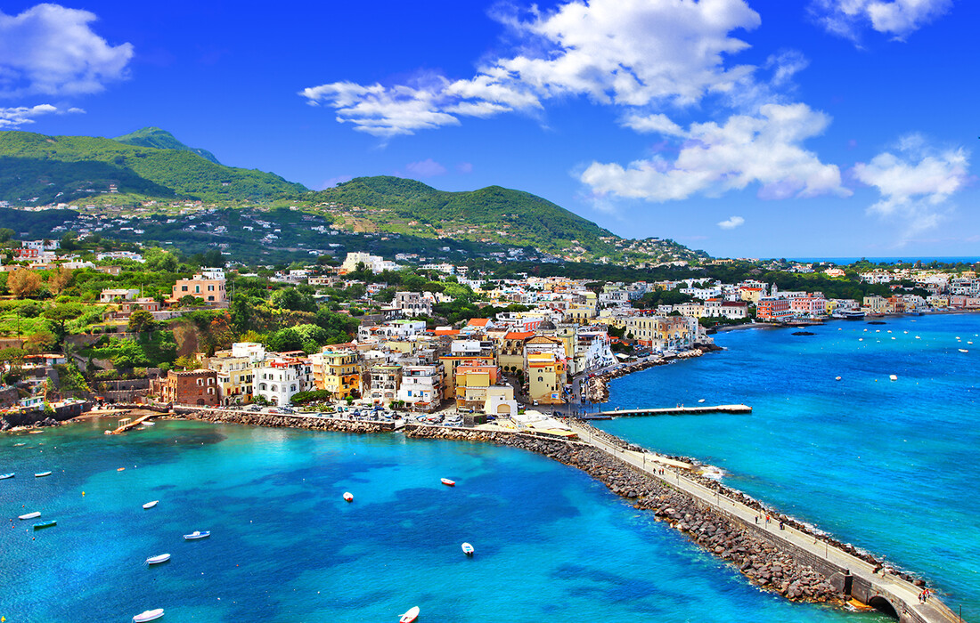 Otok Ischia, putovanje na čarobni jug Italije autobusom, posebnim zrakoplovom, mondo travel