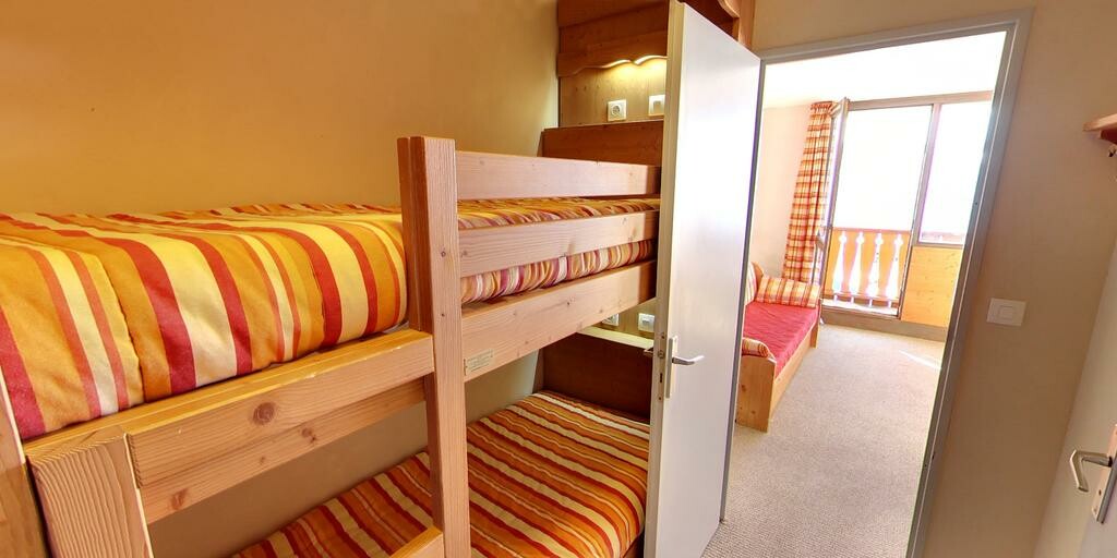 Skijanje u Francuskoj, Val Thorens, Le Chamois D’Or, spavaća soba kreveti na kat