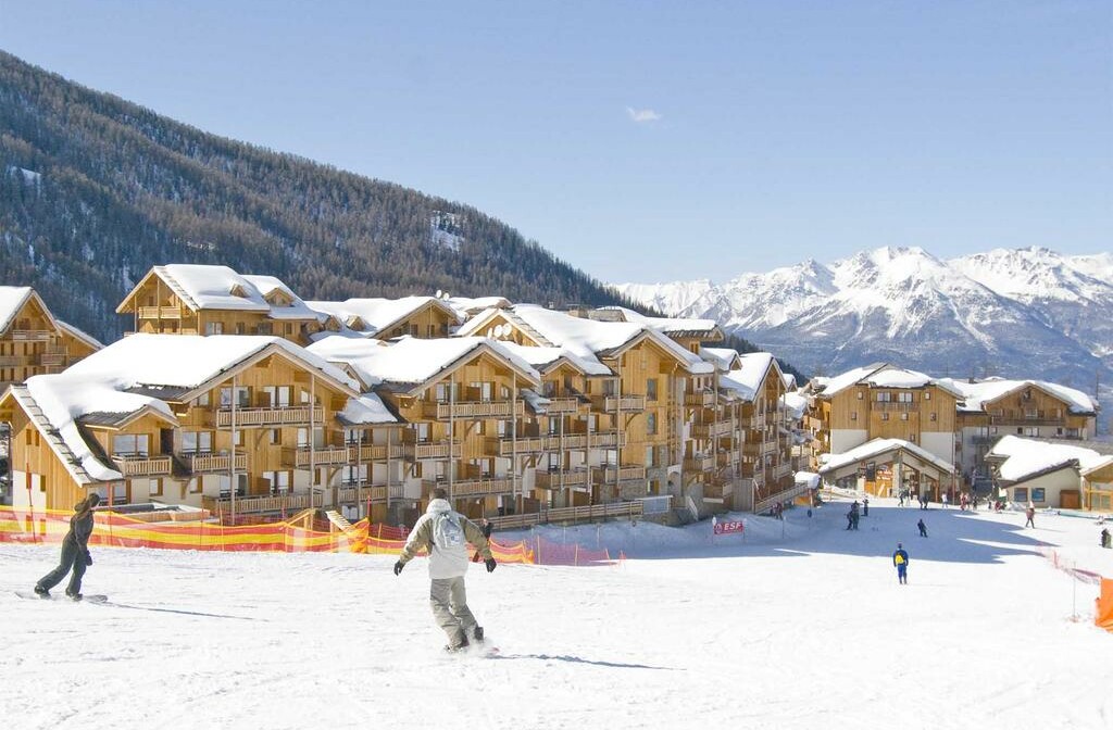 Skijanje u Francuskoj, Les Orres, Apartmani Le Parc des Airelles, skijalište. 