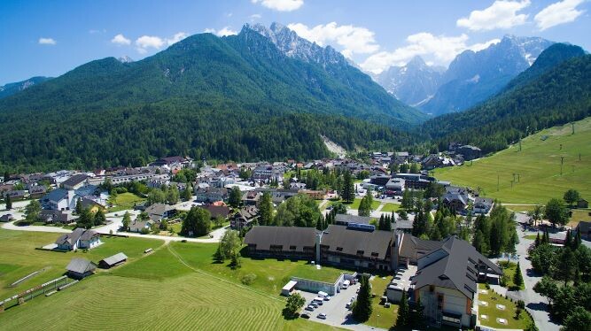 Slovenija, skijanje i wellnes Kranjska Gora, panorama