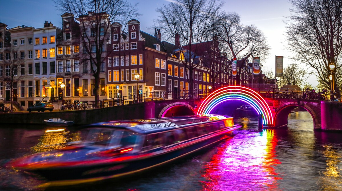 putovanje u Amsterdam zrakoplovom, Amsterdam uz najbolje vodiče, tura po Nizozemskoj