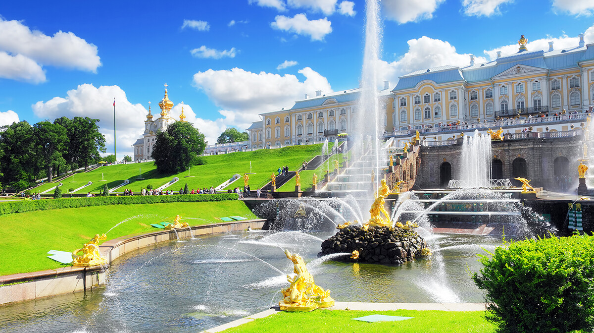 Fontana i vrtovi St.Peterhofa, putovanje Bijele noći St.Peterburga, garantirani polazak