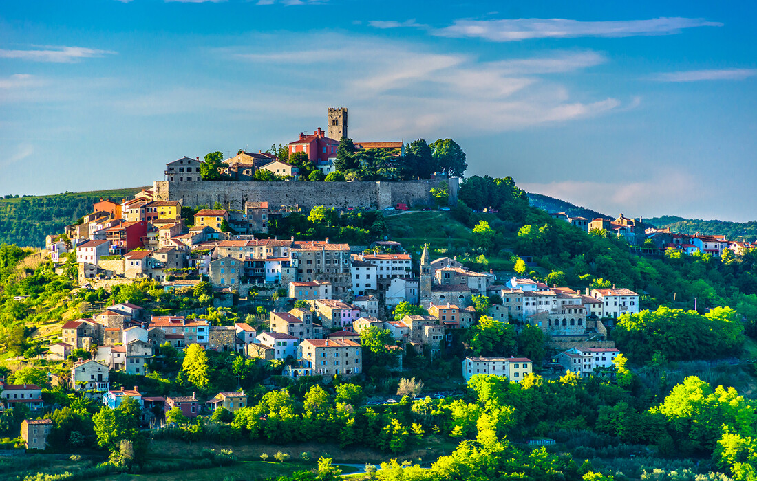 Prekrasan pogled na Motovun