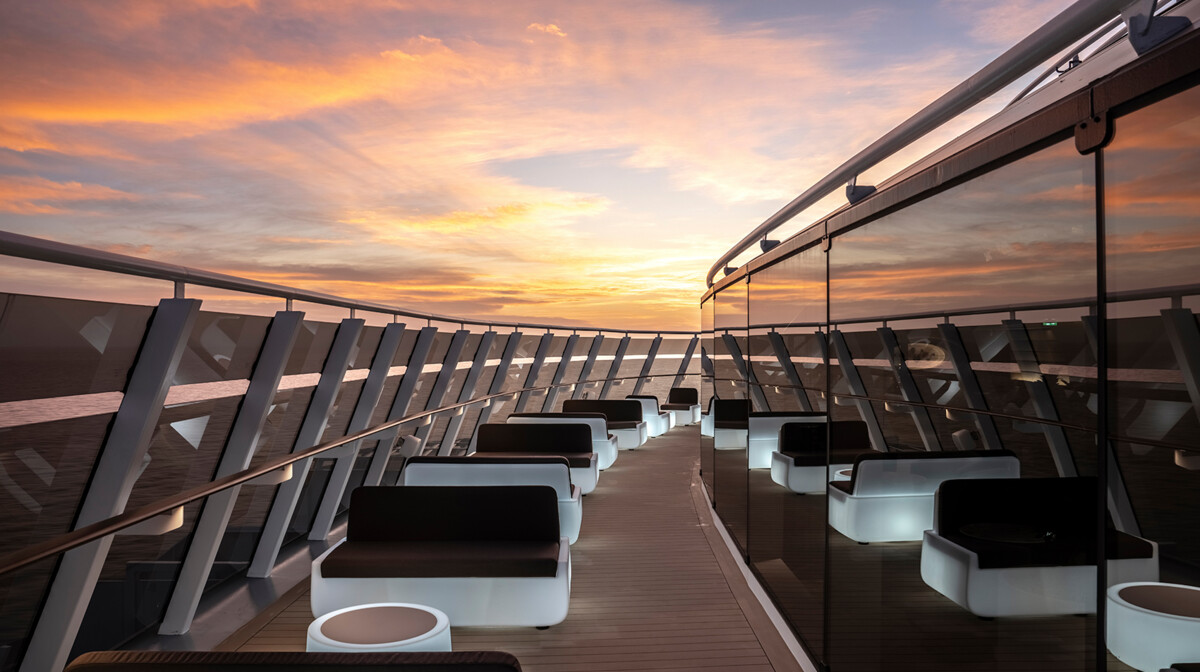 MSC World Asia, Top Sail Lounge