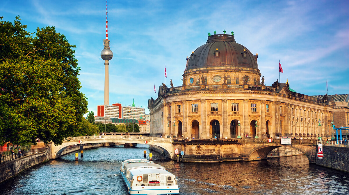 Berlin,The Bode Museum, putovanje autobusom u Berlin, Mondo travel