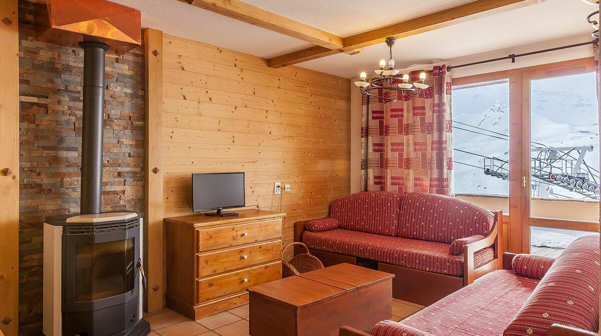 Skijanje u Francuskoj, Val Thorens, Apartmani Les Balcons De Val Thorens & Spa, dnevni boravak.