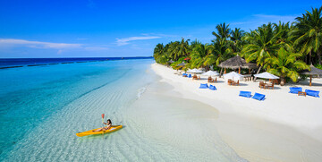 Kurumba Maldives Resort, plaža i vodeni sportovi