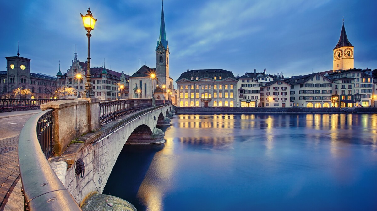 Zurich, putoavnje Švicarska tura, putovanje autobusom, mondo travel