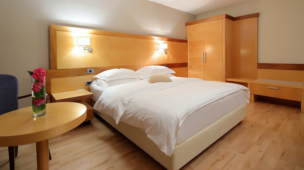 Bled, Hotel Lovec, bračni krevet