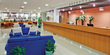 Recepcija i lobby hotela Bluesun Marina, Brela, mondo travel