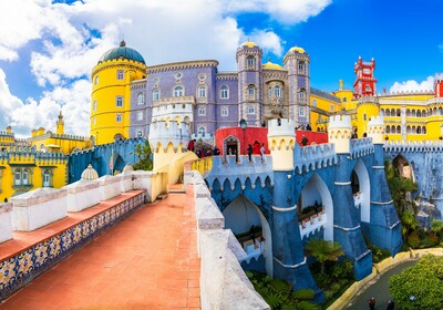 Prekrasna palača Pena na putovanju u Portugal