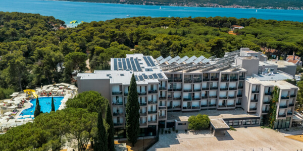 Family Hotel Adria, Ulaz
