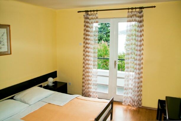 Gradac, Hotel Laguna, depandansa