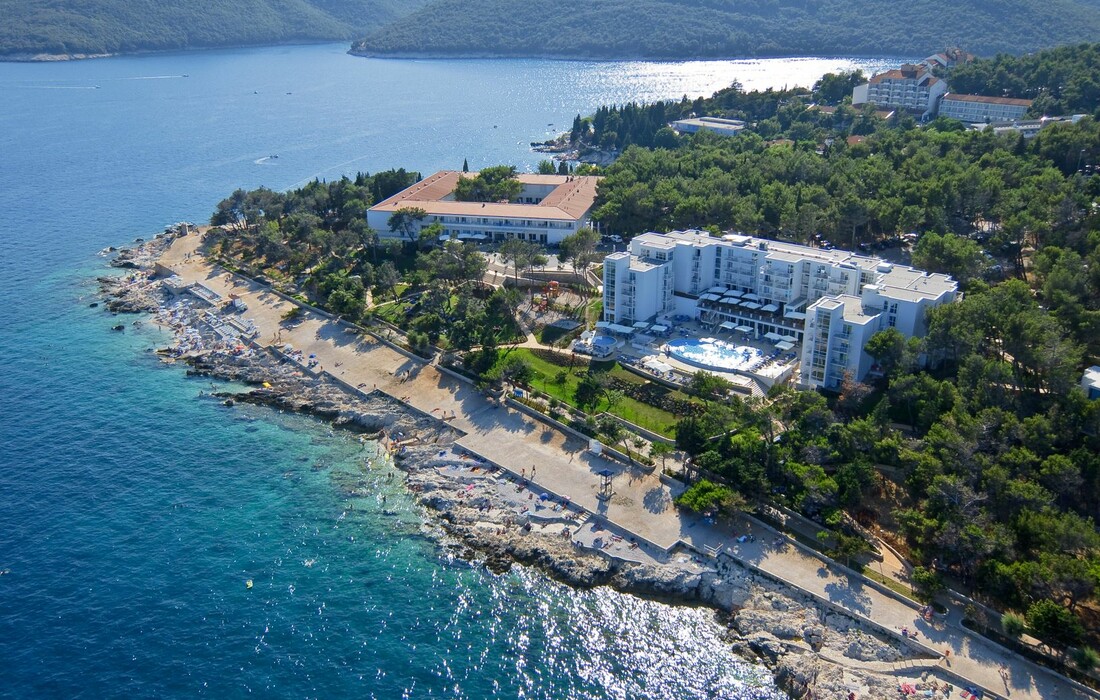 Panoramska slika hotela Sanfior Casa Valamar, Rabac, modno travel