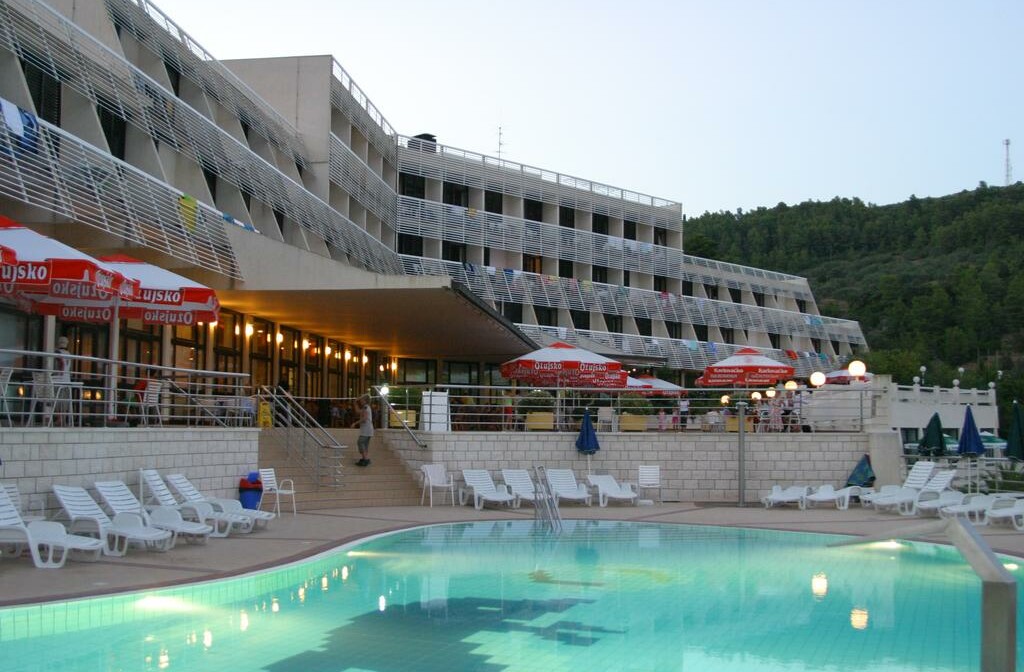 Otok Korčula, Vela Luka, Hotel Adria, bazen
