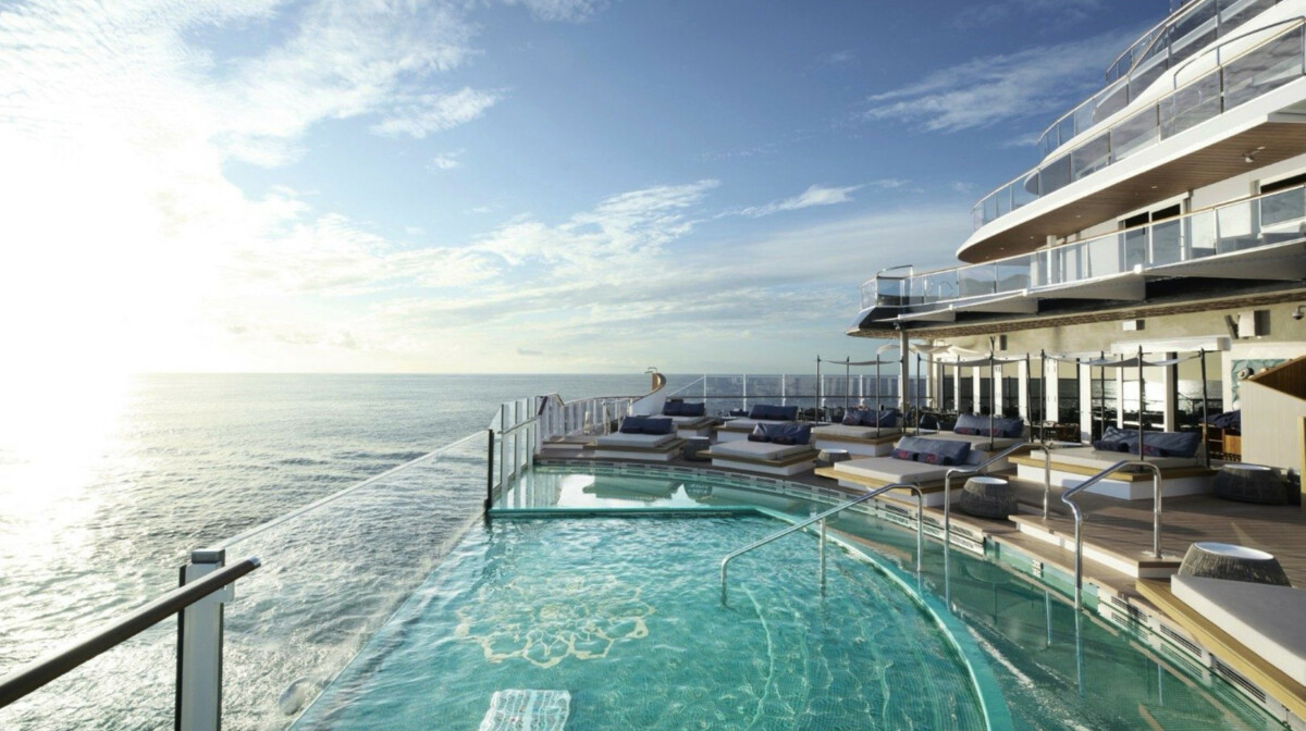 Explora Journeys EXPLORA III Astern Pool & Bar 1