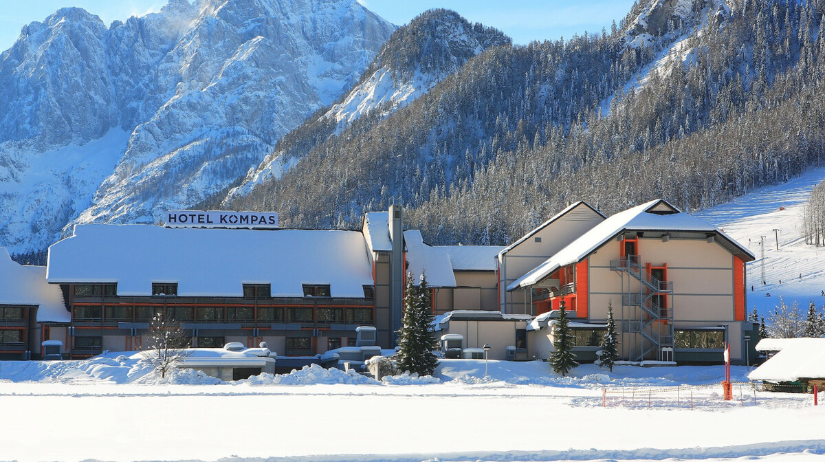 Slovenija, skijanje Kranjska Gora, Hotel Kompas, panorama