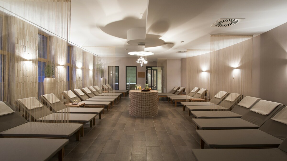 zima slovenija golte wellness