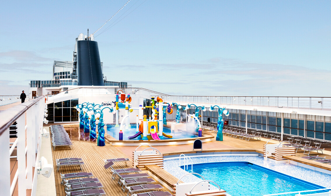 MSC Armonia, Le Piscine and Doremi Spray Park