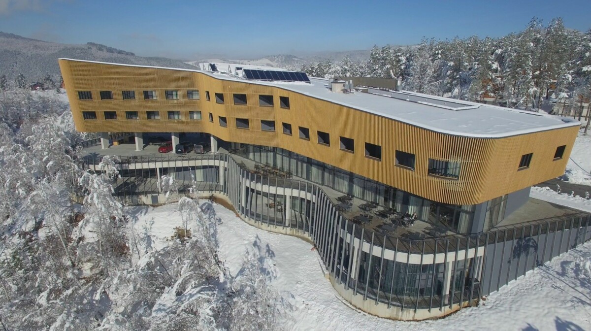 Tarčin Forest Resort, zima