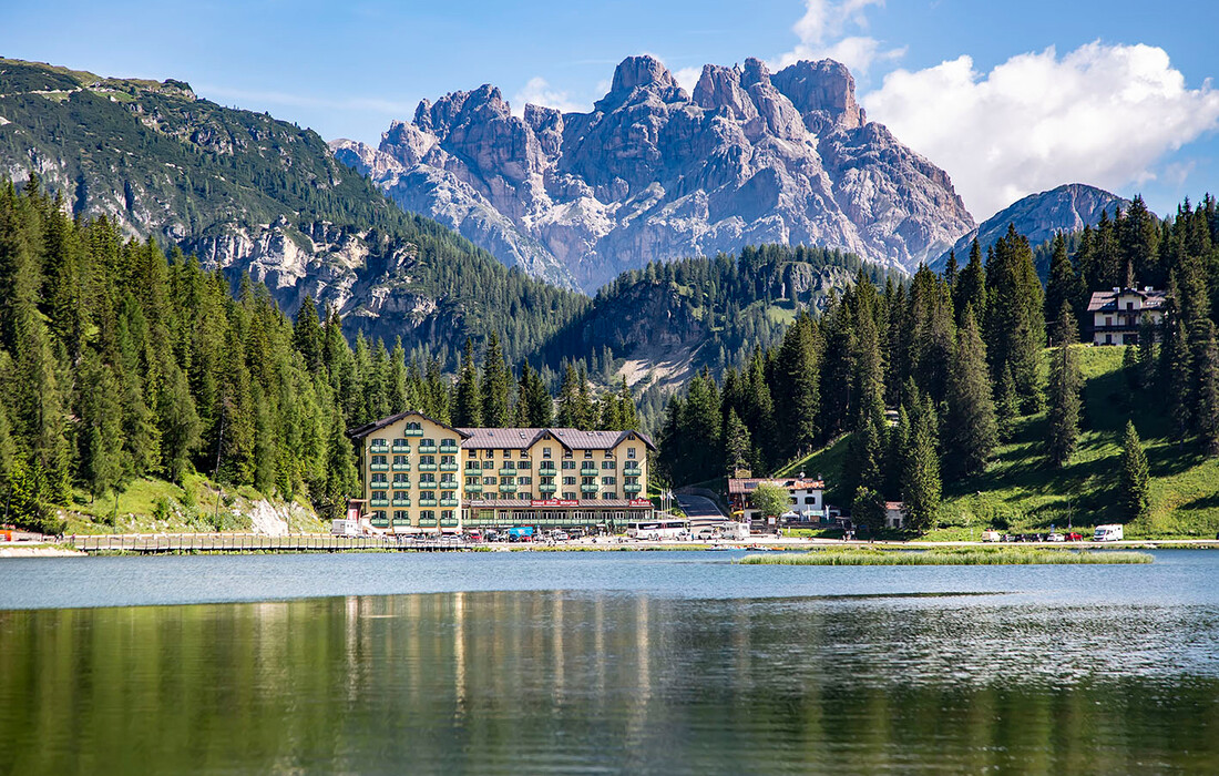 Skijanje u Italiji, skijalište Cortina d’Ampezzo, Grand hotel Misurina, proljeće