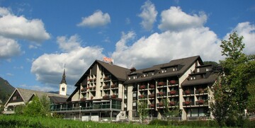 Skijanje i wellness u Sloveniji, Cerkno, Hotel Cerkno, izvana.