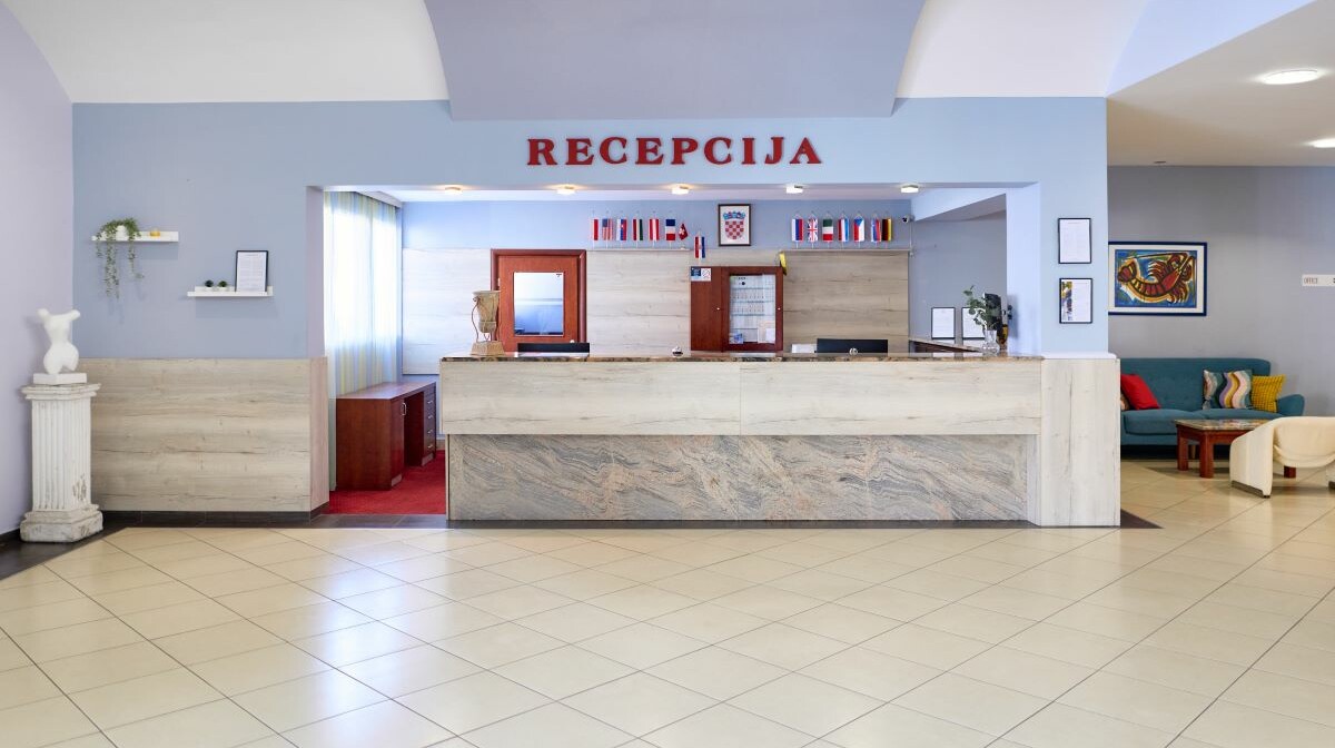 Hotel Selce, recepcija 