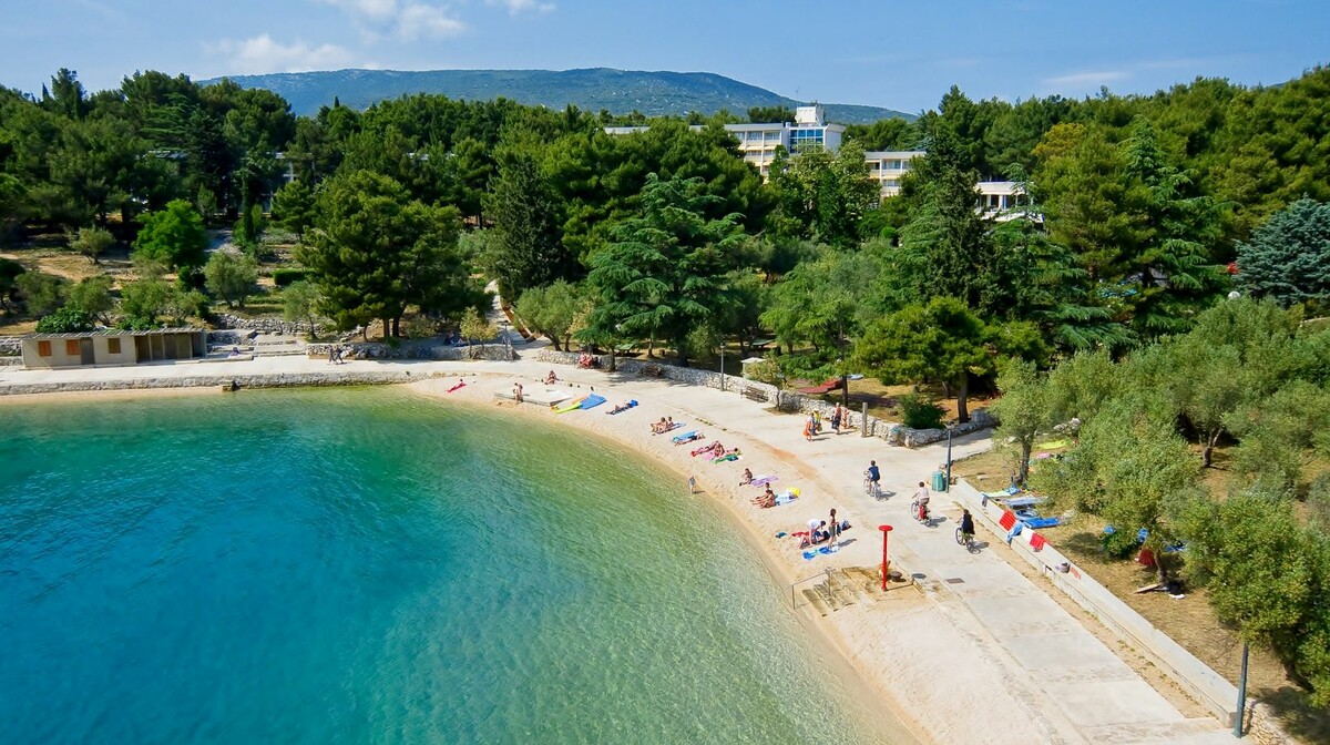 Cres, Hotel Kimen, plaža