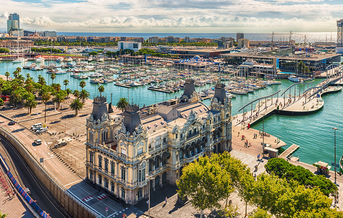 luka port vell u Barceloni, Španjolska, europska putovanja zrakoplovom