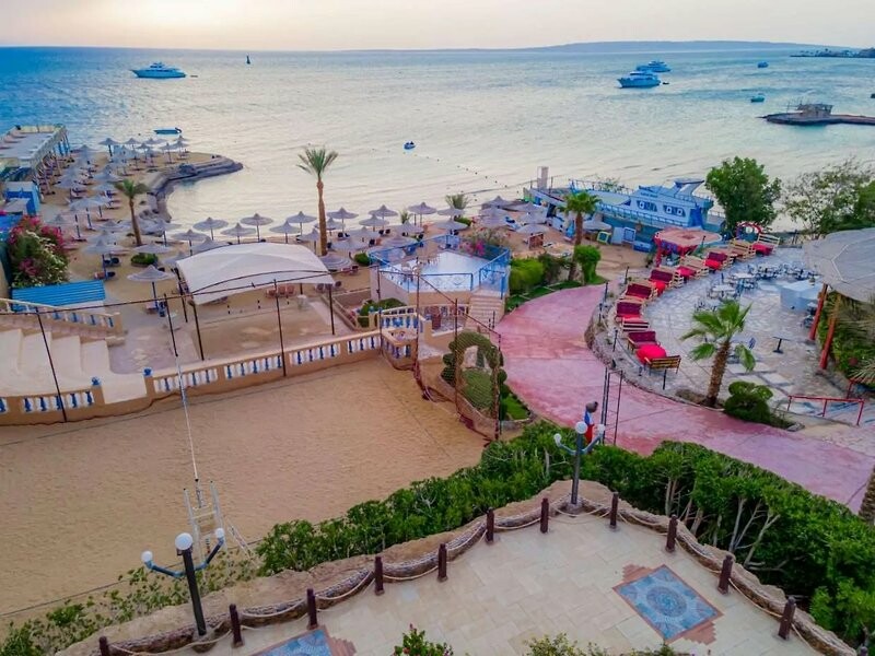 King Tut Aqua Park Beach