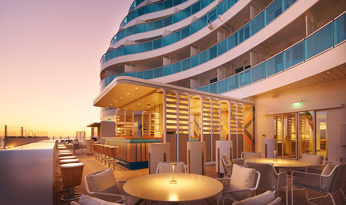 Costa Toscana, Terrazza Infinity deck