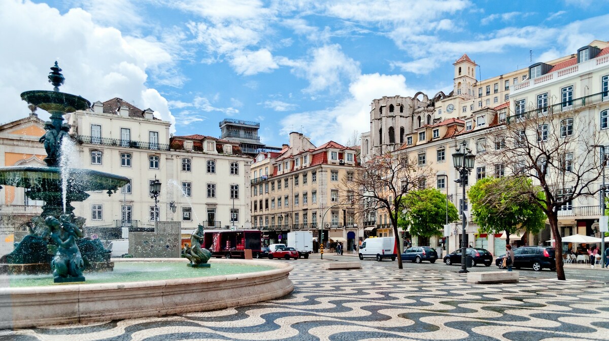 Fontana na trgu Rossio, putovanje u Portugal