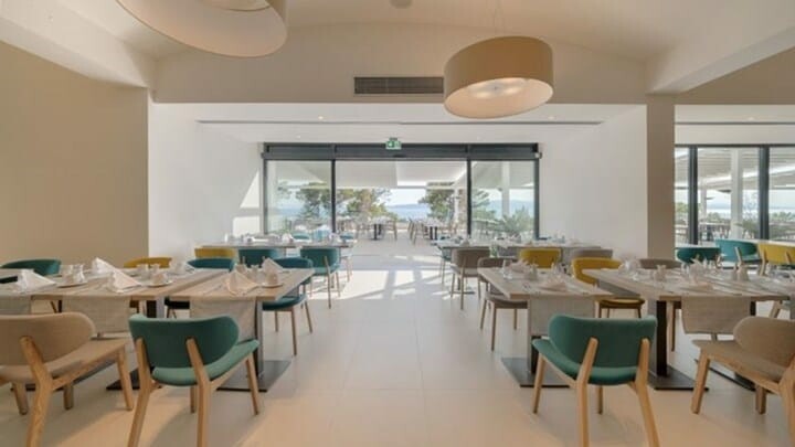 Hotelski restoran luksuznog hotela Berulia beach, mondo travel