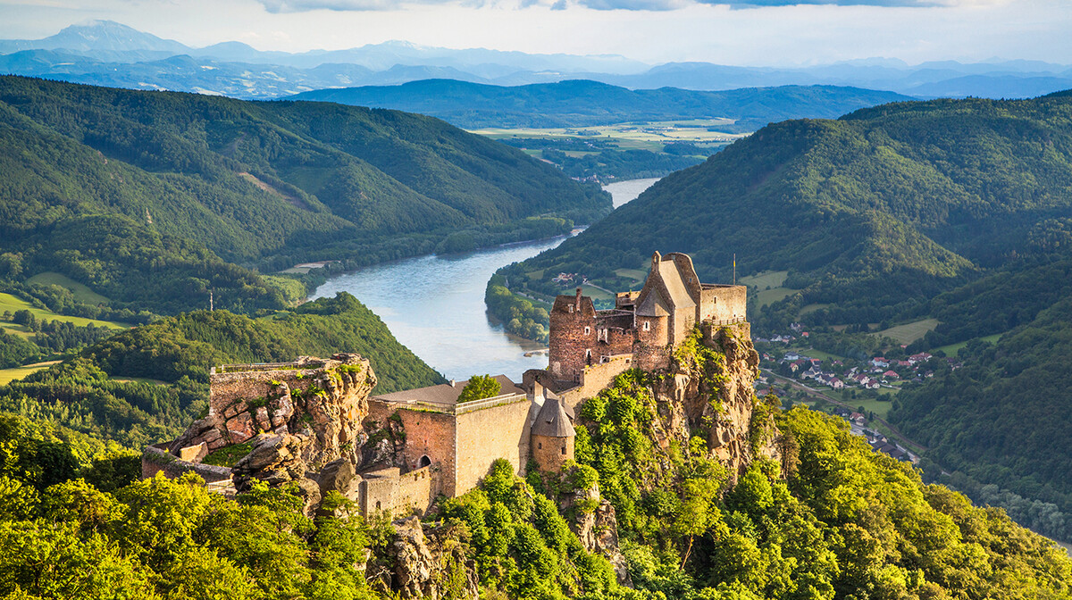 Dvorac Aggstein u Austriji, autobusna putovanja