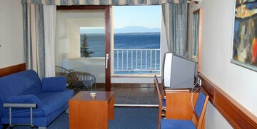 Hrvatska, Hotel Selce, Ljetovanje, soba sa balkonom i pogled more