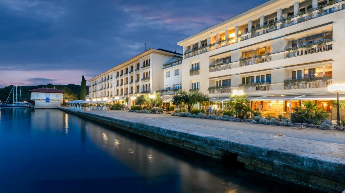 Hotel Istra i Neptun, noćna