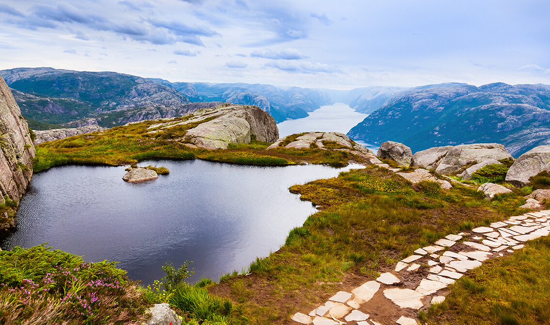 Norveški fjorovi, ljepota prirode, putovanje avionom, krstarenje