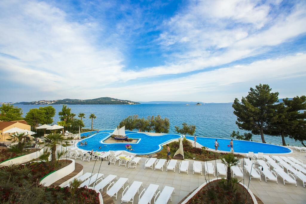 Ljetovanje u Hrvatskoj, odmor, Belvedere Apartmani, bazen uz pogled