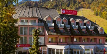 Slovenija, Kranjska Gora, Ramada Hotel & Suites KG, wellness i skijanje Slovenija, ulaz u hotel