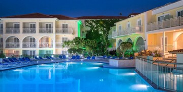 Zakintos, Hotel Diana Palace, bazen po noći