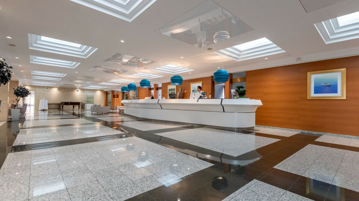 Hotel Kolovare, recepcija