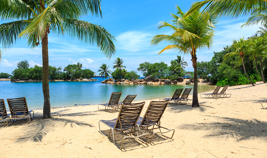 Pješčana plaža na otoku Sentosa, putovanje Singapur, daleka putovanja