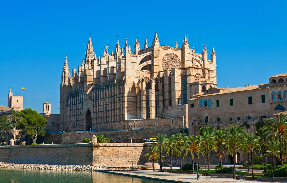 Katedrala La Seu u Palma de Mallorci, putovanje Mallorca, garantirani polasci
